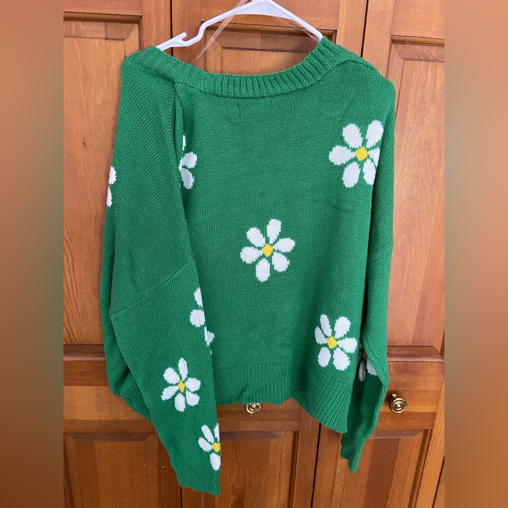 Daisy Cardigan - Picture 3 of 4